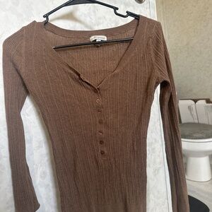 Aeropostale soft brown henley